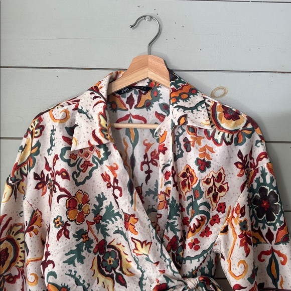 Zara Printed Wrap Blouse – Size Small - Picture 3 of 6